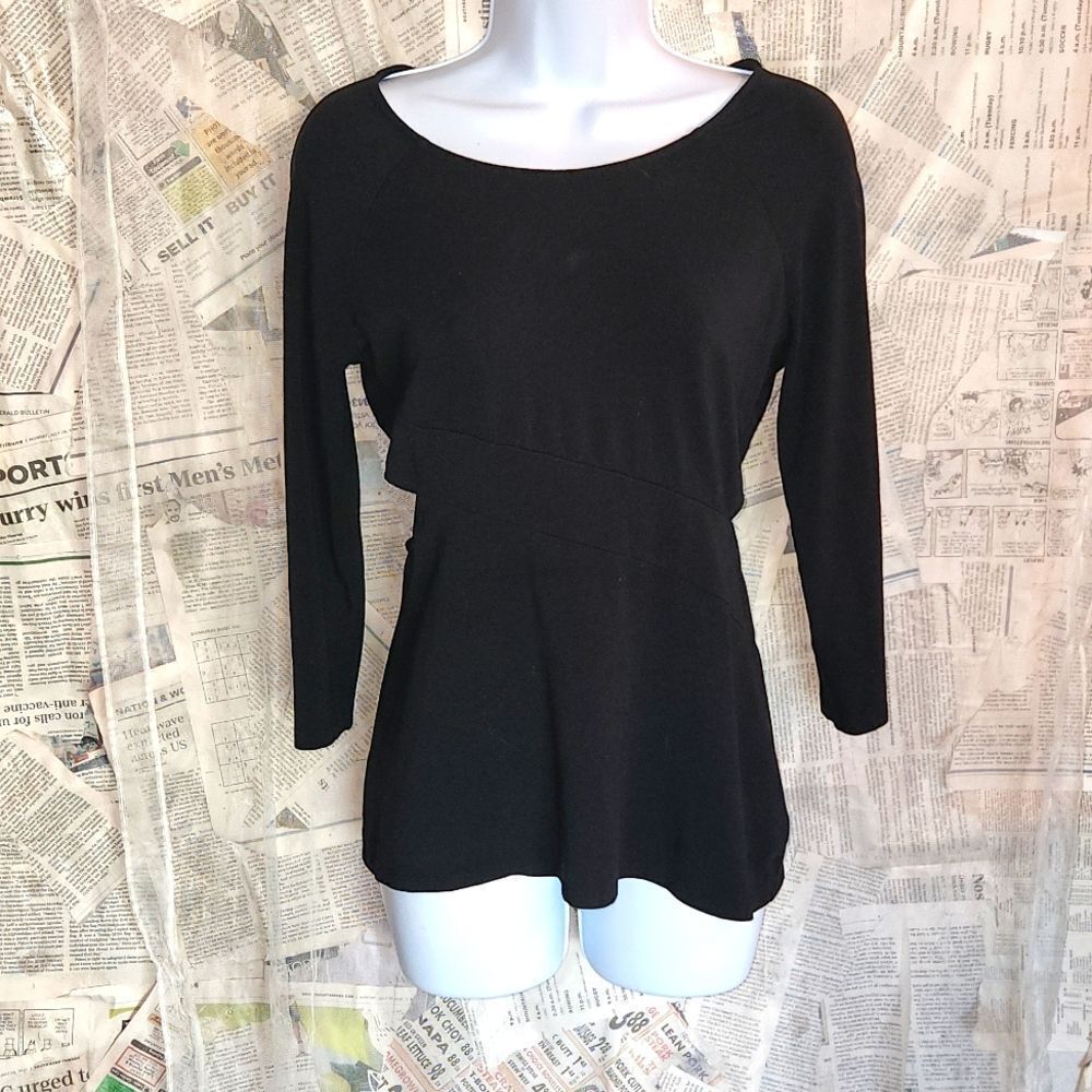 Express 3/4 Sleeve Cutout Top
